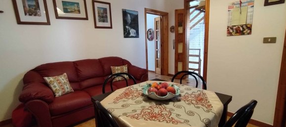 Дом с 6 комнатами в Ugento, Италия № 61910 13