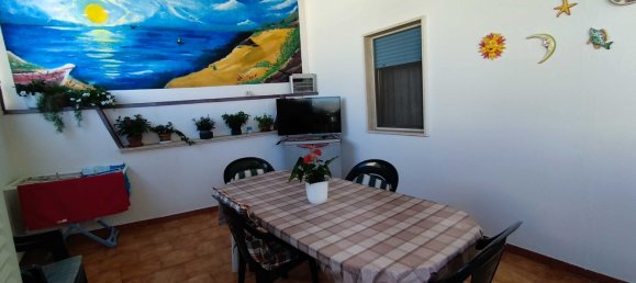 Дом с 6 комнатами в Ugento, Италия № 61910 20