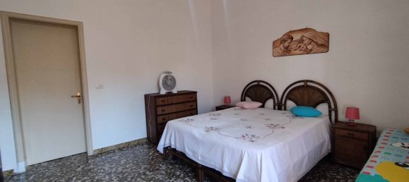 Дом с 6 комнатами в Ugento, Италия № 61910 6