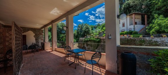 25 Schlafzimmer Haus in Loro Ciuffenna, Italy, Nr. 257819 6