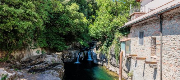 25 Schlafzimmer Haus in Loro Ciuffenna, Italy, Nr. 257819 12