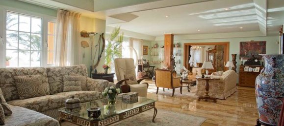 7 bedrooms House in Alicante, Spain No. 91121 2