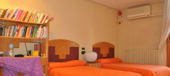 Дуплекс с 5 спальнями в Наварра, Испания № 126667 12