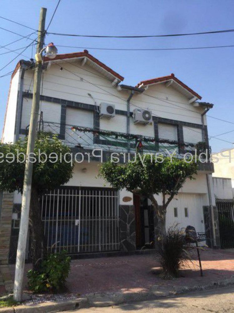 2 bedrooms Apartment in Tres de Febrero, Argentina No. 7815