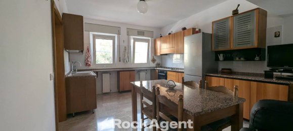 4 bedrooms House in Latina, Italy No. 264249 3