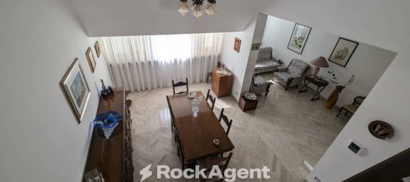 4 bedrooms House in Latina, Italy No. 264249 7