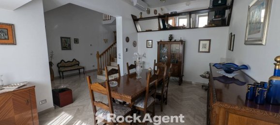 4 bedrooms House in Latina, Italy No. 264249 6