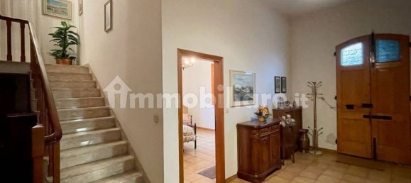 4 bedrooms House in San Miniato, Italy No. 13332 9