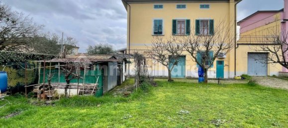 4 bedrooms House in San Miniato, Italy No. 13332 25