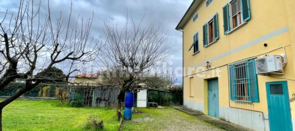4 bedrooms House in San Miniato, Italy No. 13332 27