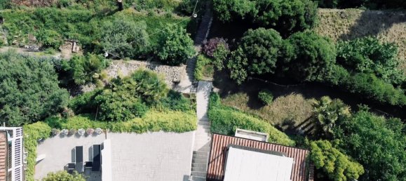 3 Schlafzimmer Villa in Trieste, Italy, Nr. 94233 5