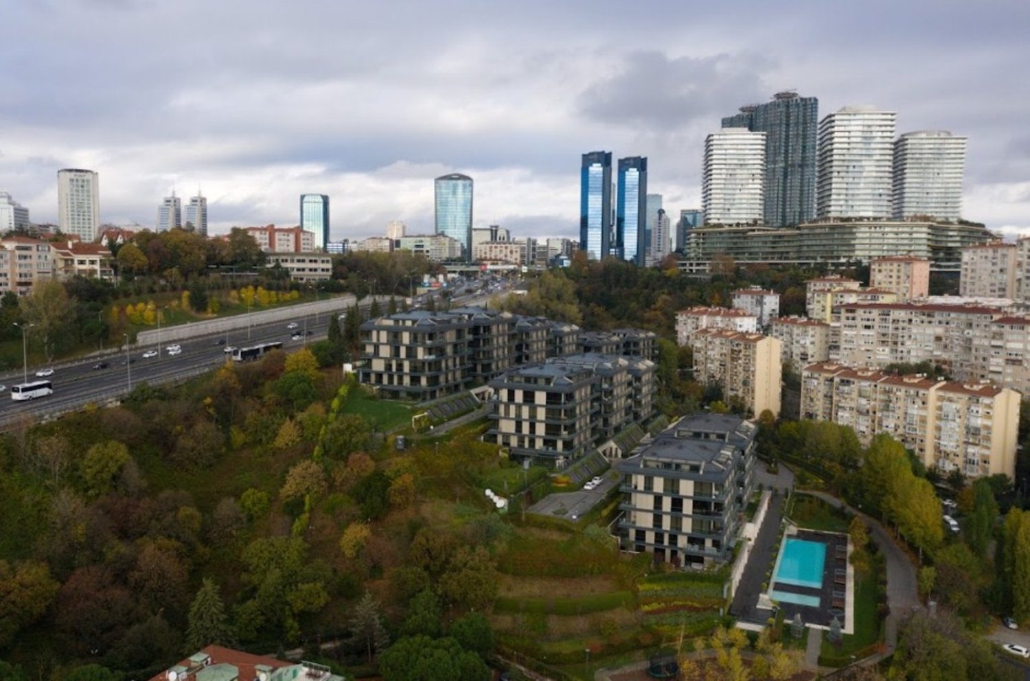 Apartment 6+1 in Istanbul, Turkey No. 24422