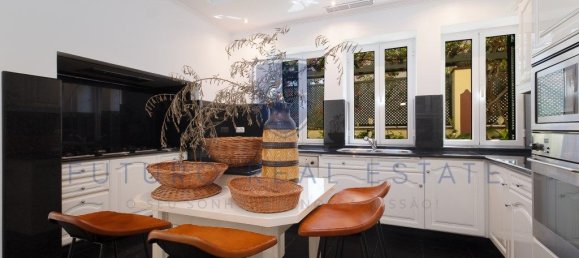 Дом с 4 спальнями в Фуншал, Португалия № 140093 32