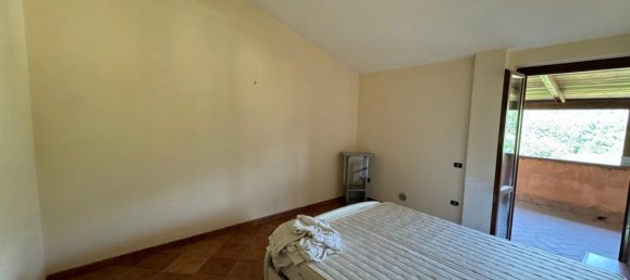 3 rooms Apartment in Montecastrilli, Italy No. 67235 10