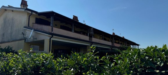 3 rooms Apartment in Montecastrilli, Italy No. 67235 32