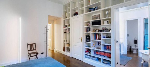 2 bedrooms Apartment in Milan, Italy No. 241268 9