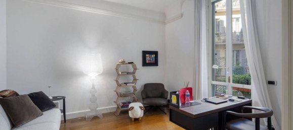 2 bedrooms Apartment in Milan, Italy No. 241268 4