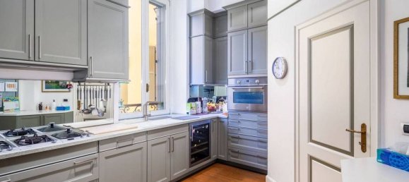 2 bedrooms Apartment in Milan, Italy No. 241268 7