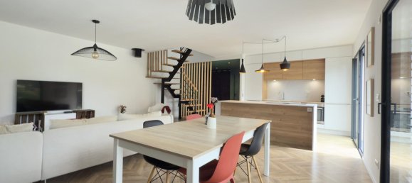 4 bedrooms House in Saint-Pierre-en-Faucigny, France No. 319404 8