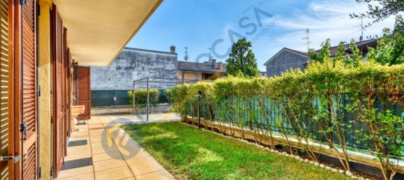 2 bedrooms Apartment in Cesano Maderno, Italy No. 370563 5