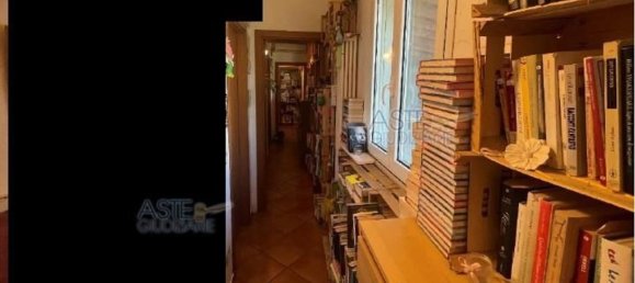 5 rooms Apartment in Rimini, Italy No. 13256 10