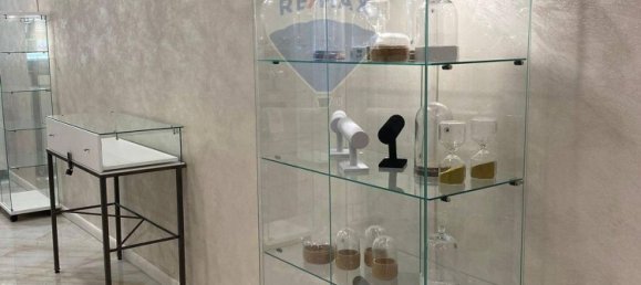 50m² Commercial property in Turin, Italy No. 295334 14