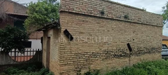  Land in Spoltore, Italy No. 319733 3