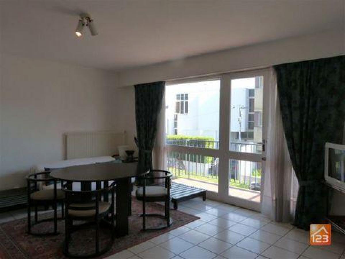 Studio in the Condo in Bordeaux, France No. 12580