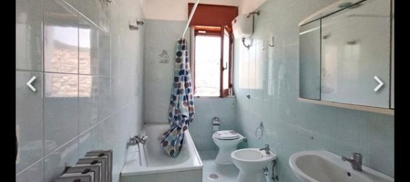 3 rooms Apartment in Solofra, Italy No. 253885 2