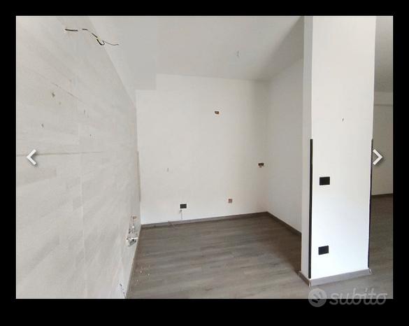 3 rooms Apartment in Solofra, Italy No. 253885