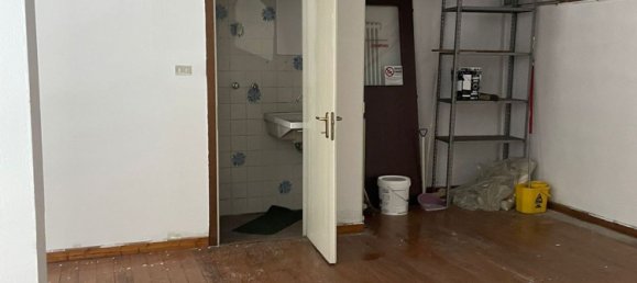 Gewerbliche Immobilie in Monza, Italy 89m², Nr. 338375 27