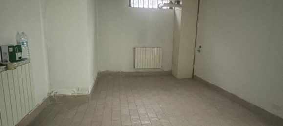 Gewerbliche Immobilie in Monza, Italy 89m², Nr. 338375 9