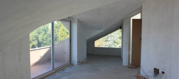 3 bedrooms House in Grottammare, Italy No. 127602 24