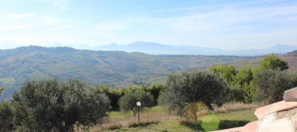 3 bedrooms House in Grottammare, Italy No. 127602 16