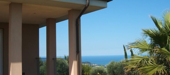 3 bedrooms House in Grottammare, Italy No. 127602 46