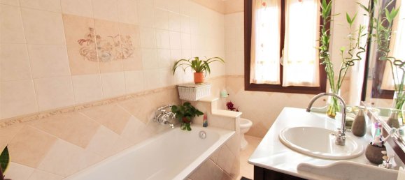 4 rooms Apartment in Fiorano Modenese, Italy No. 119148 20