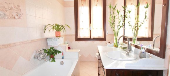 4 rooms Apartment in Fiorano Modenese, Italy No. 119148 21