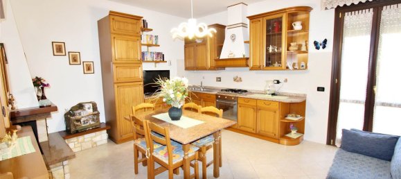 4 rooms Apartment in Fiorano Modenese, Italy No. 119148 6