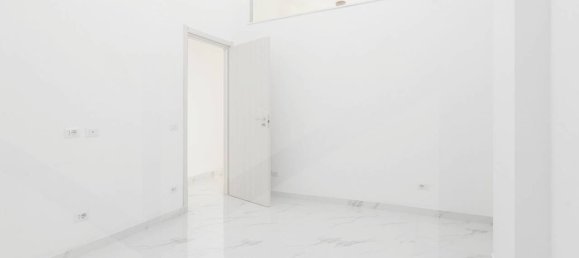 2-salle Appartement à Ciampino, Italy No. 33612 6