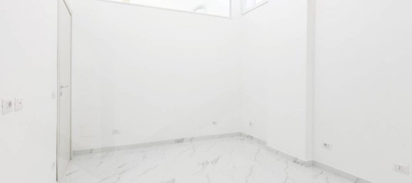 2-salle Appartement à Ciampino, Italy No. 33612 7