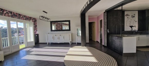 2 bedrooms Apartment in Saint-Etienne, France No. 199386 9