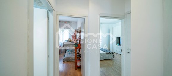 3 bedrooms House in Cavriago, Italy No. 315976 16