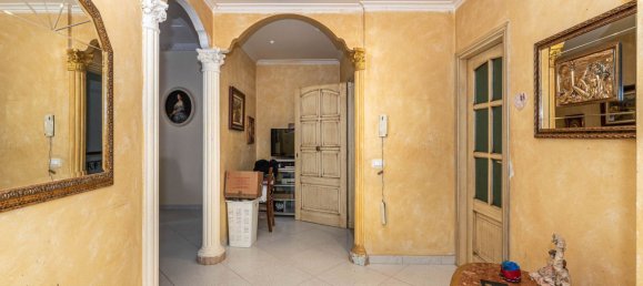 4 غرف نوم منزل في Palermo, Italy رقم 378378 12