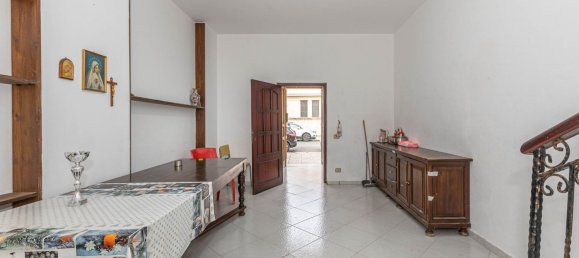 4 غرف نوم منزل في Palermo, Italy رقم 378378 8