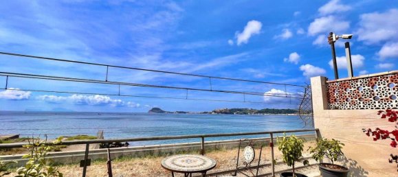 5 rooms Villa in Pozzuoli, Italy No. 21612 4