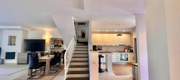 5 rooms Villa in Pozzuoli, Italy No. 21612 7