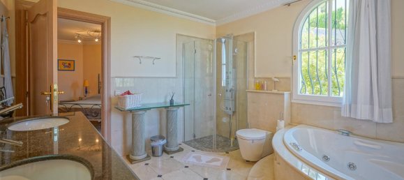 5 bedrooms Villa in Pedreguer, Spain No. 7582 27