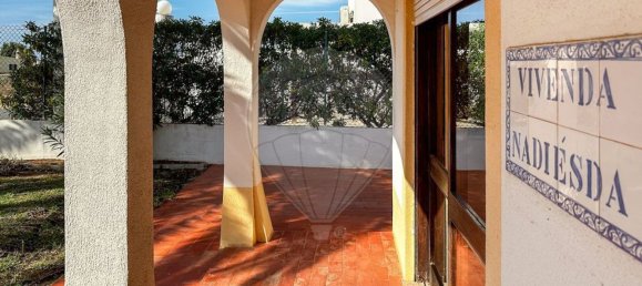 Casa de 3 dormitorios en Albufeira, Portugal No. 21901 3