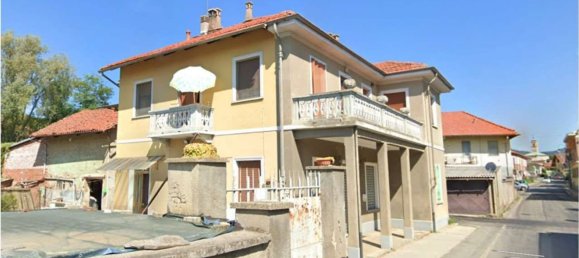 7 bedrooms Apartment in Trofarello, Italy No. 381559 2