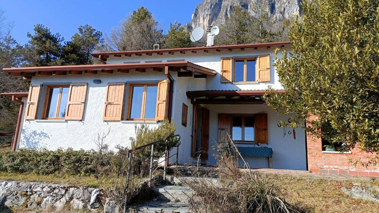 Вилла с 4 комнатами в Лодрино, Италия № 75430